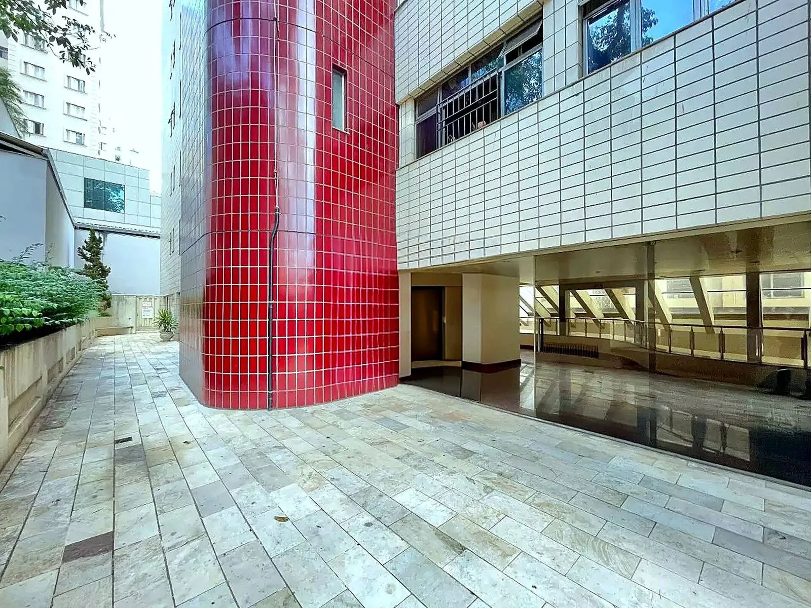 Apartamento com 3 Quartos à Venda no Funcionários | 115 m² | 1 Suíte |2 Vgs miniatura 18