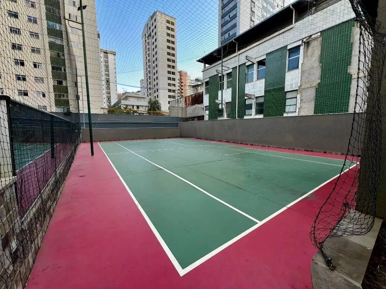 Apartamento 3 Quartos Suíte Lourdes - Rua Plana - Piscina. miniatura 17