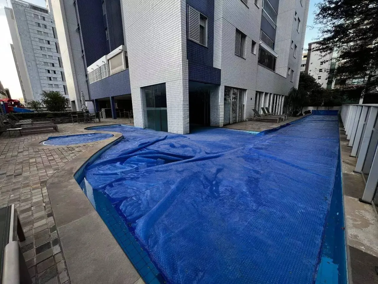 Apartamento 3 Quartos Suíte Lourdes - Rua Plana - Piscina. miniatura 19