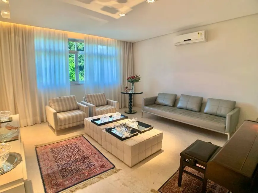 Casa com 7 Quartos e 6 banheiros com 1020 m² no Cidade Jardim miniatura 12