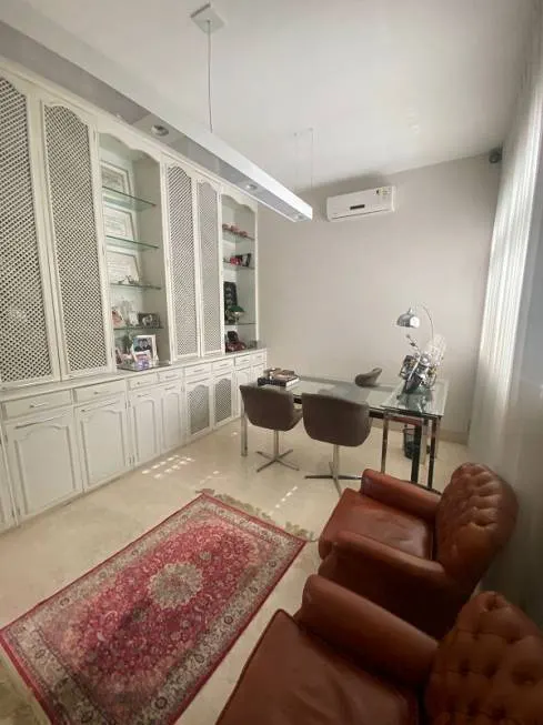 Casa com 7 Quartos e 6 banheiros com 1020 m² no Cidade Jardim miniatura 13