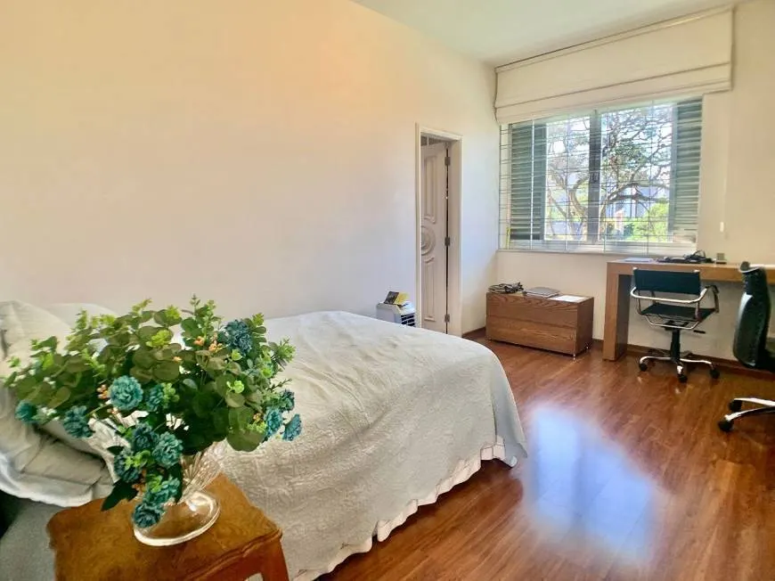 Casa com 7 Quartos e 6 banheiros com 1020 m² no Cidade Jardim miniatura 19