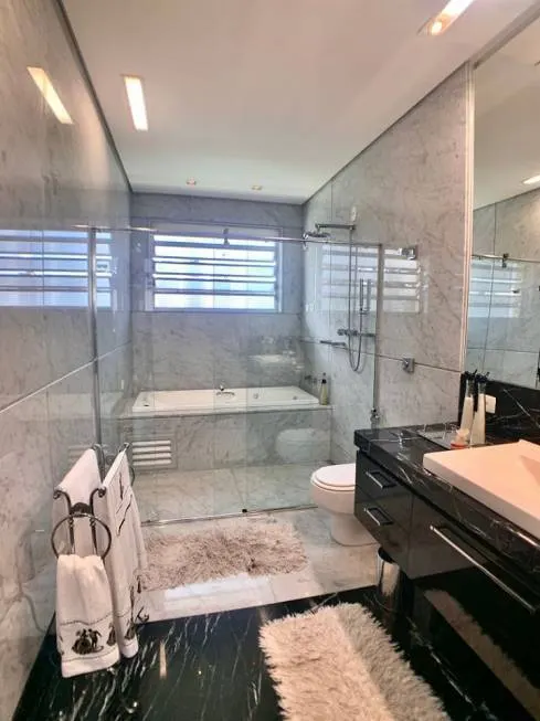 Casa com 7 Quartos e 6 banheiros com 1020 m² no Cidade Jardim miniatura 22