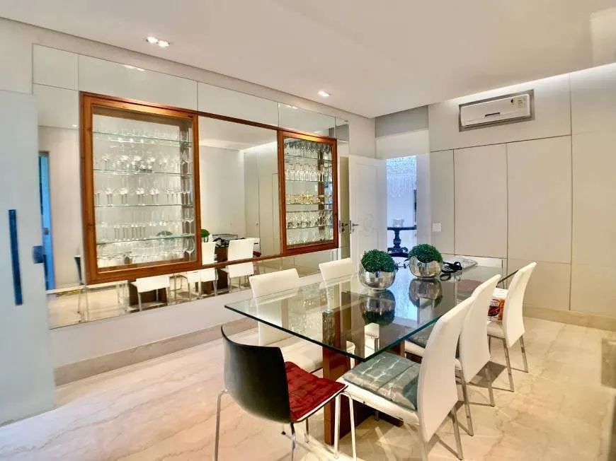 Casa com 7 Quartos e 6 banheiros com 1020 m² no Cidade Jardim miniatura 8