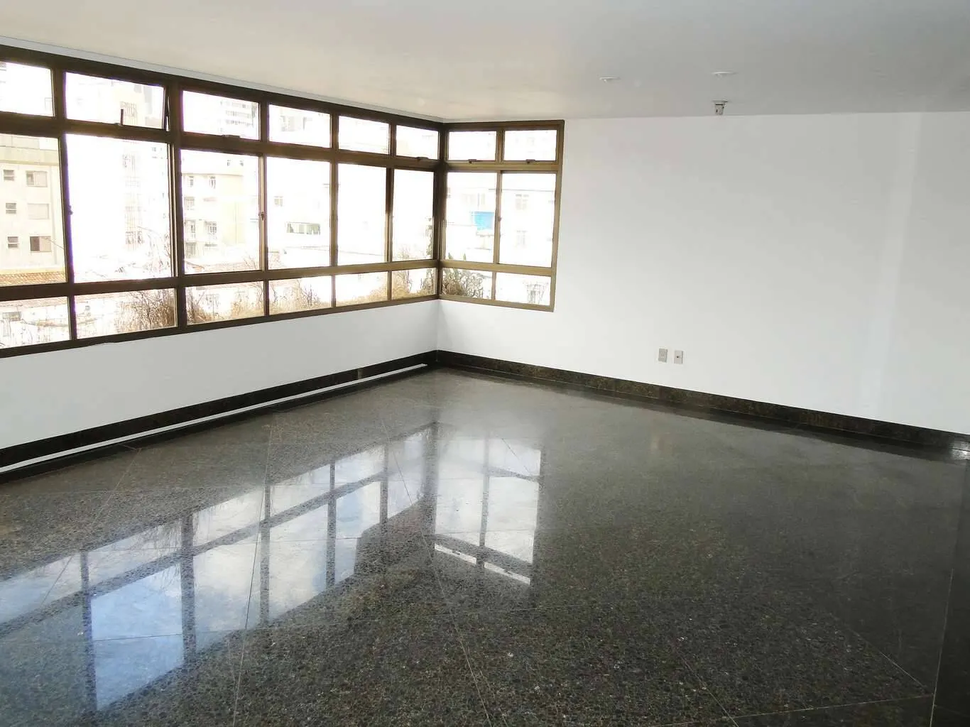 Apartamento com Área Privativa, 4 Quartos, 2 Suites, 4 Vagas Gutierrez. miniatura 23