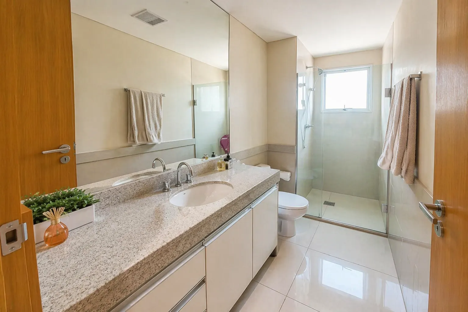 Lindo Apartamento com 3 Quartos e 2 Vagas na Vila Grimm Vale dos Cristais. miniatura 9