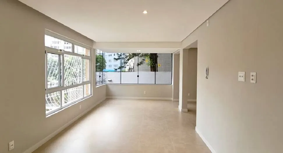 Apartamento com 4 Quartos, Suíte e 4 Vagas no Santo Antônio